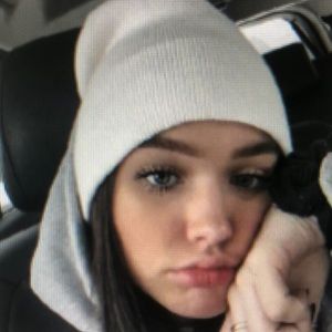 Meet your Posher, Dinah